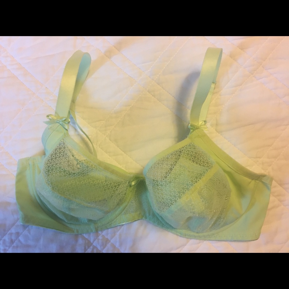 Freya 32dd
